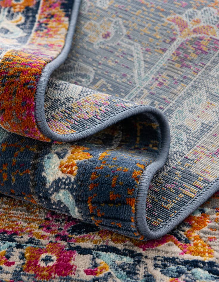 Detail image of 9' x 12' Budapest Rug