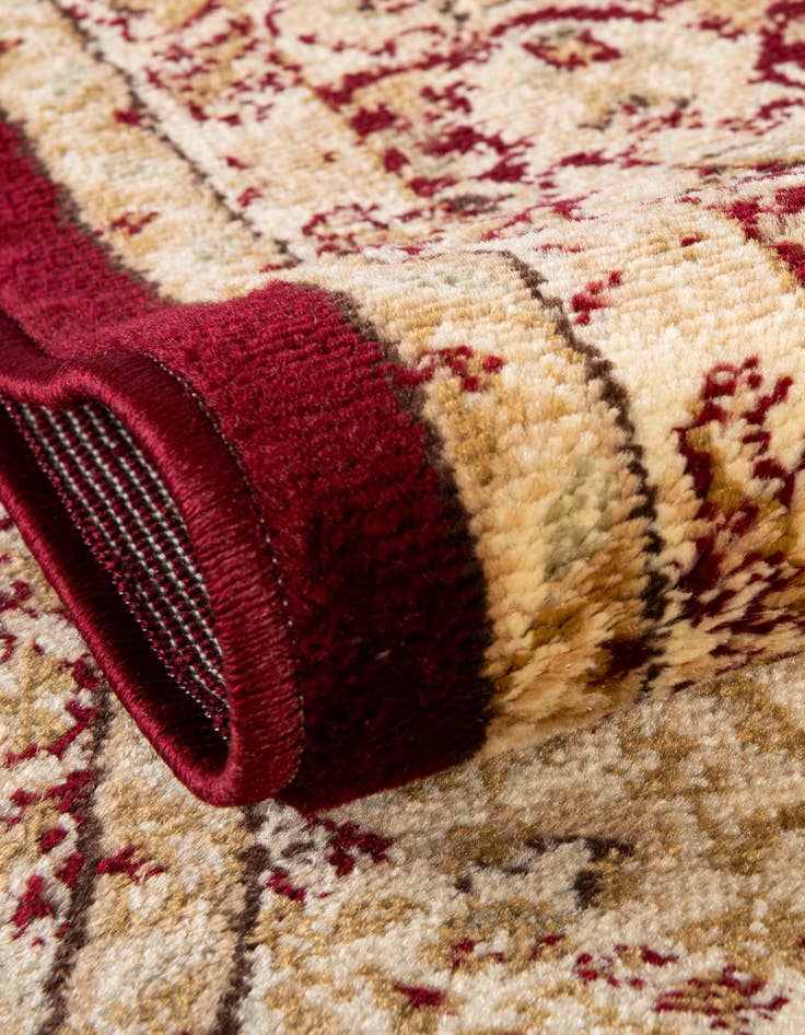 Detail image of 5' 3 x 8' Chateau Rug
