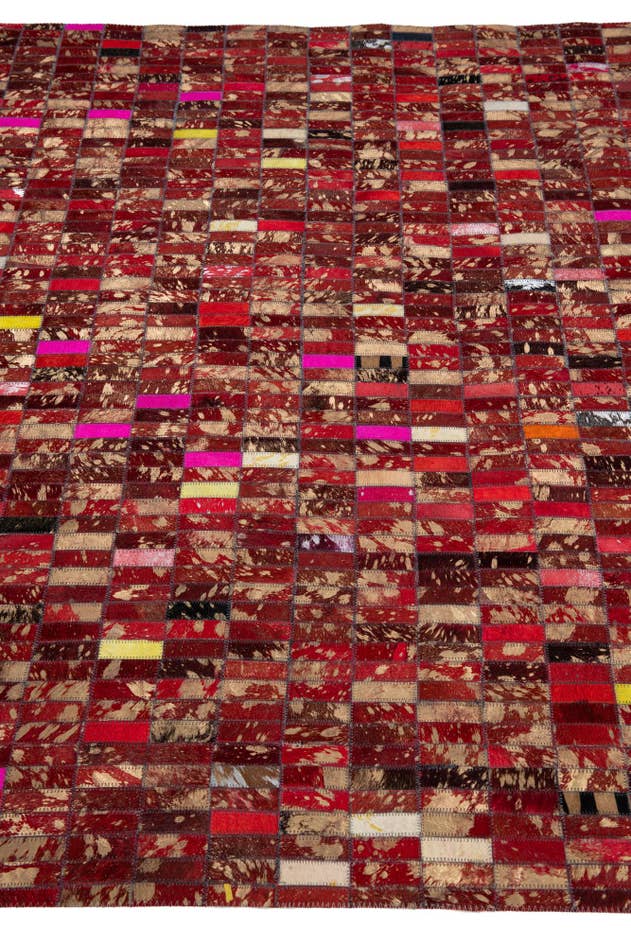 Detail image of 5' x 7' 10 Cowhide Leather Rug