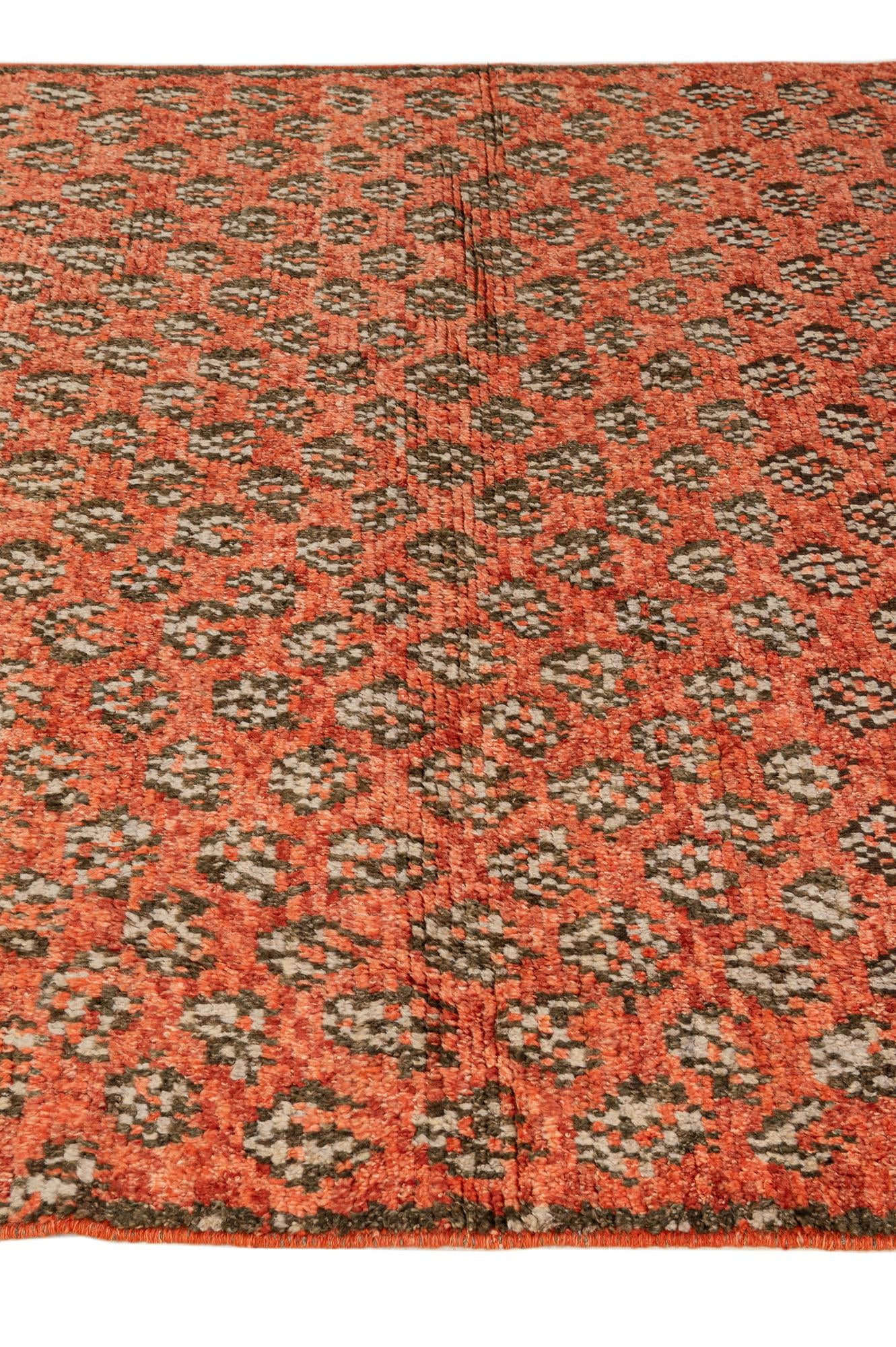 5' 10 x 7' 7 Hand Knotted Darya Wool Rug