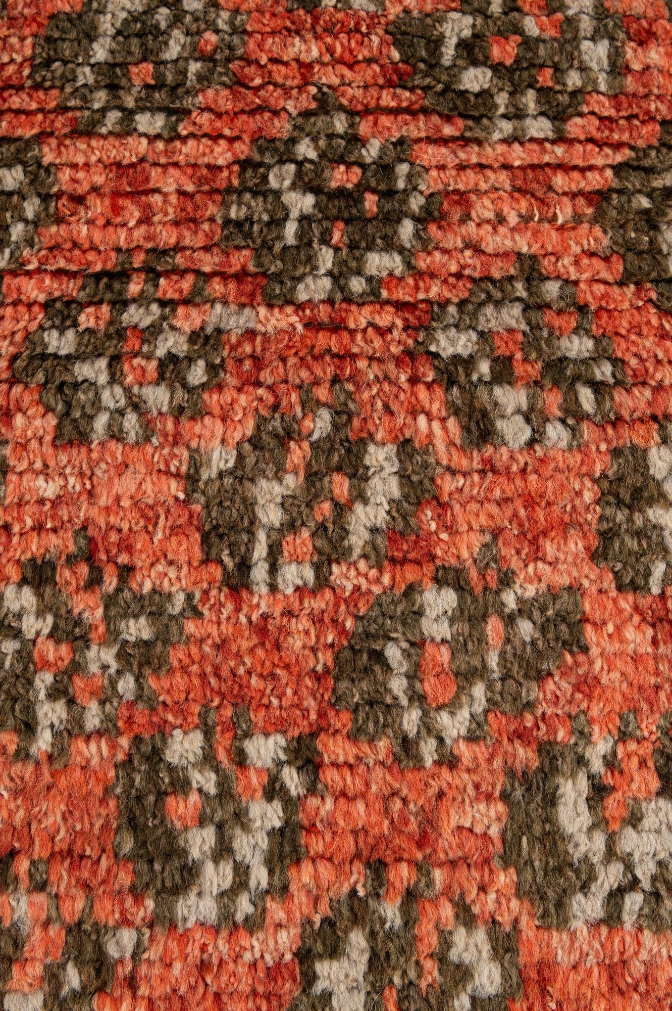 5' 10 x 7' 7 Hand Knotted Darya Wool Rug