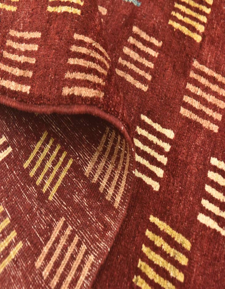 Detail image of 5' 8 x 7' 8  Hand Knotted Darya Oriental Rug