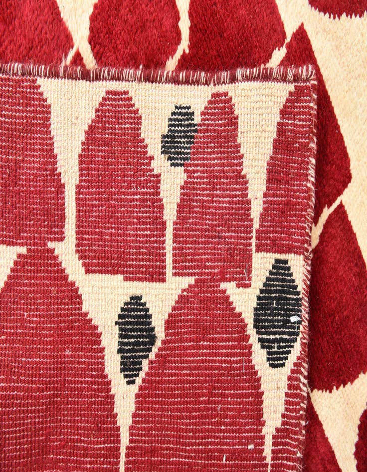 Detail image of 5' 4 x 8'  Hand Knotted Darya Wool Rug