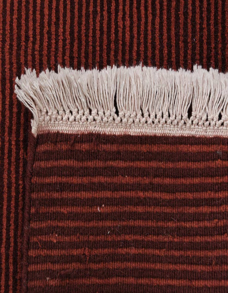 Detail image of 8' 2 x 11' 5  Hand Knotted Darya Wool Rug