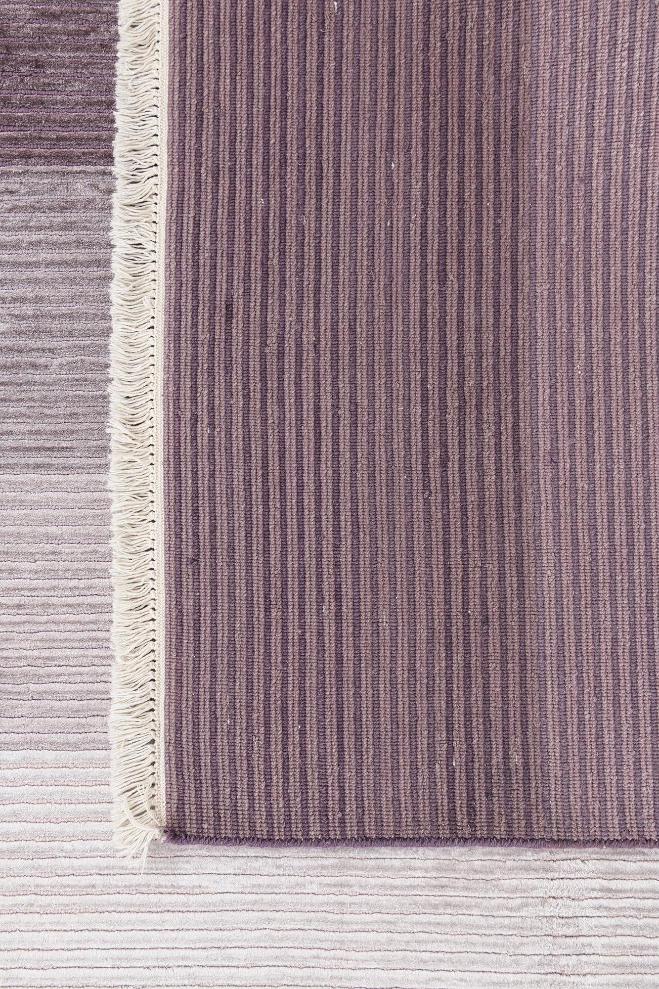 5' 6 x 8' Darya Rug