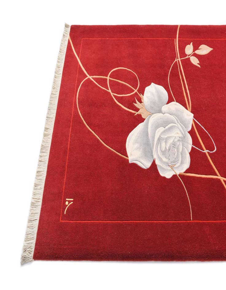 Detail image of 4' 11 x 6' 8  Hand Knotted Darya Wool Rug