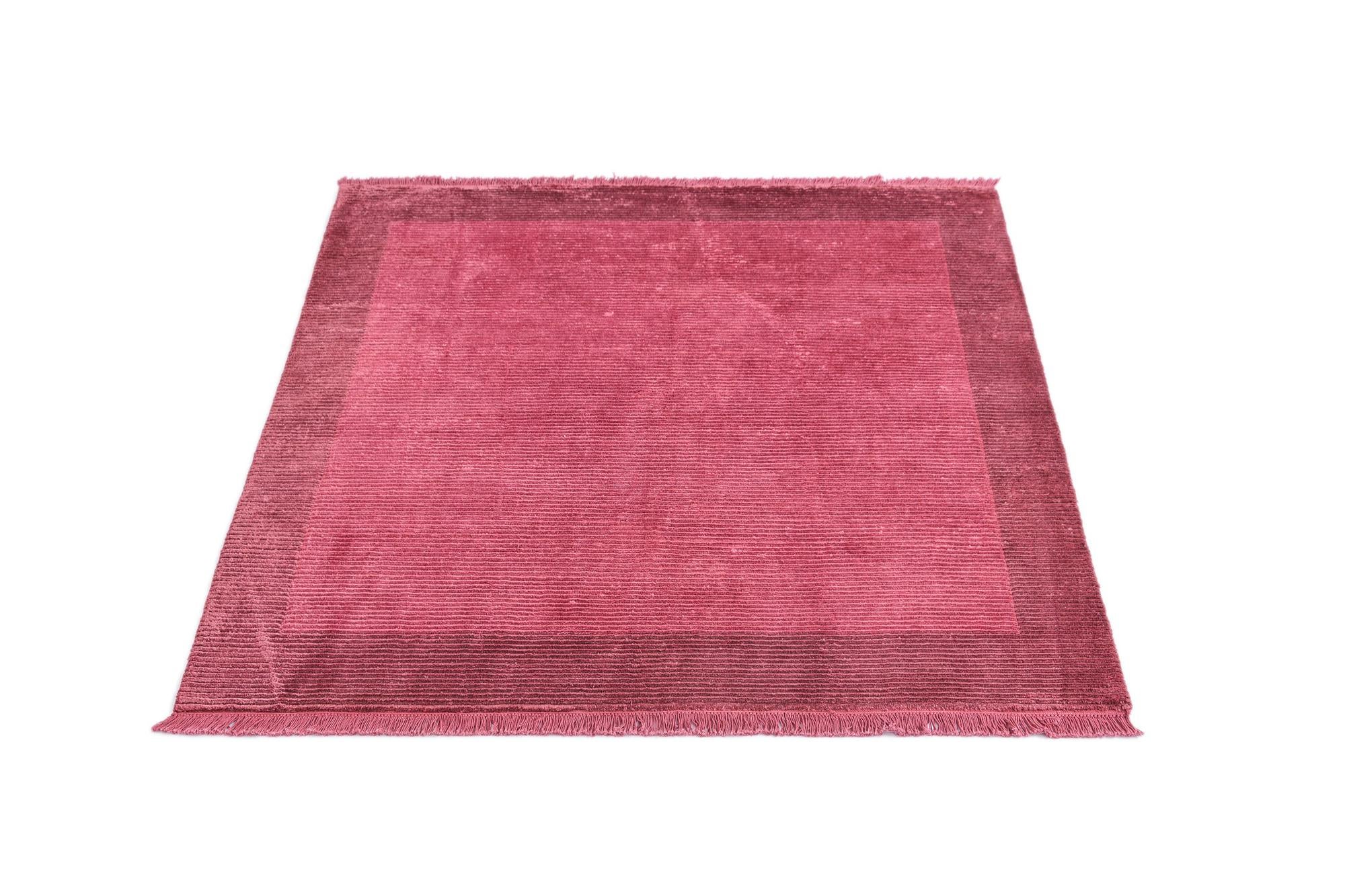 4' 10 x 5' Darya Rug