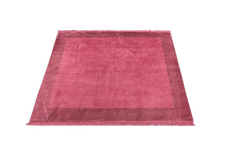Detail image of 4' 10 x 5' Darya Rug