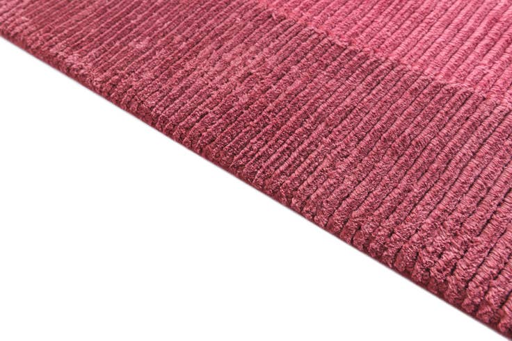 Detail image of 4' 10 x 5' Darya Rug