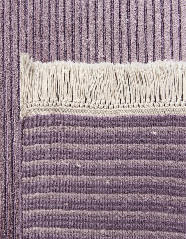 Detail image of 5' 7 x 7' 9 Darya Rug