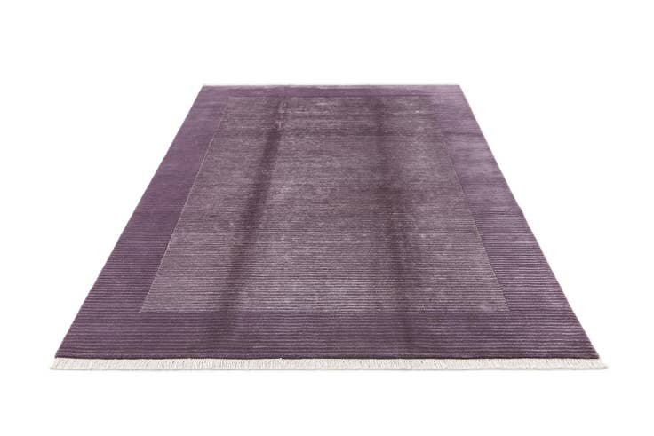 Detail image of 5' 6 x 8' Darya Rug