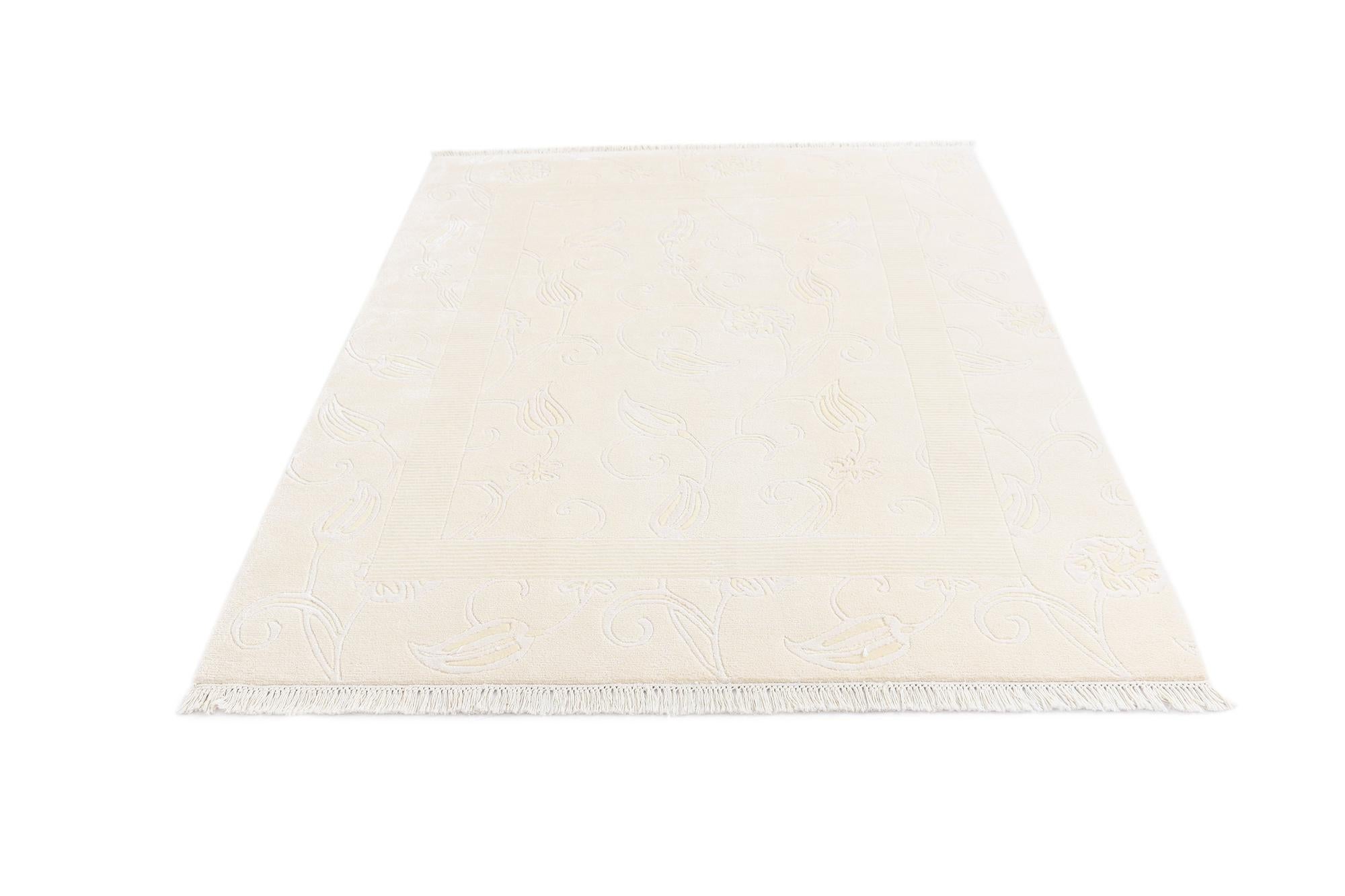 5' 1 x 6' 9 Darya Rug