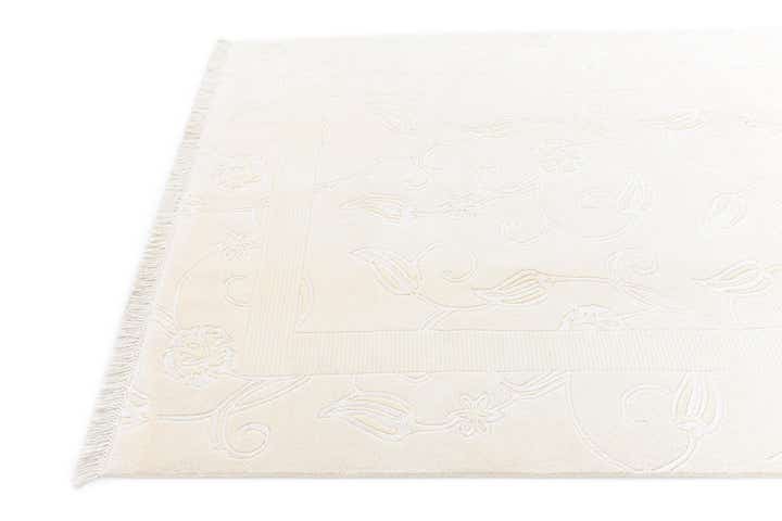 5' 1 x 6' 9 Darya Rug
