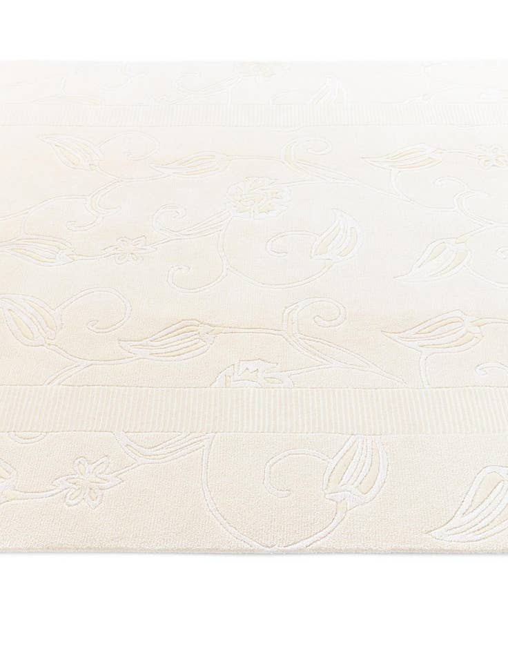 Detail image of 5' 1 x 6' 9 Darya Rug