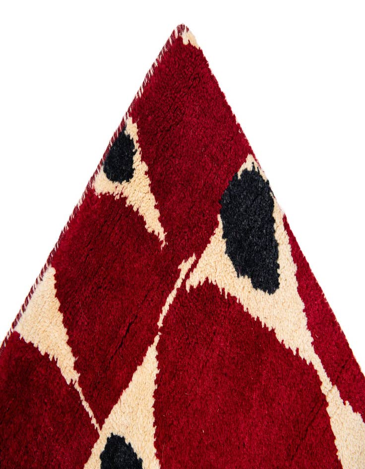 Detail image of 5' 3 x 8' 1  Hand Knotted Darya Wool Rug