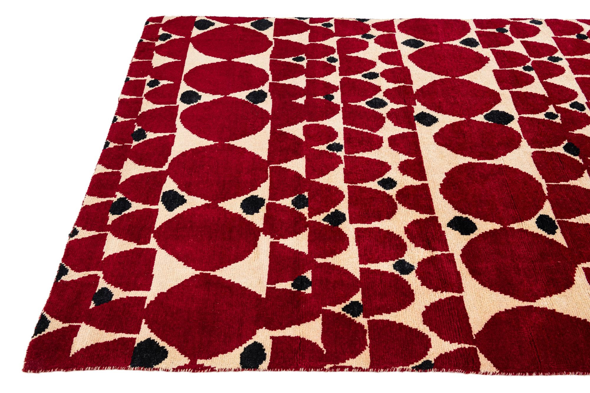 5' 4 x 8' Hand Knotted Darya Wool Rug