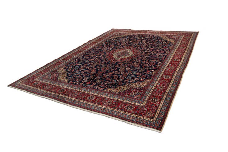 Detail image of 10' 1 x 13' 8 Djosan Wool Rug