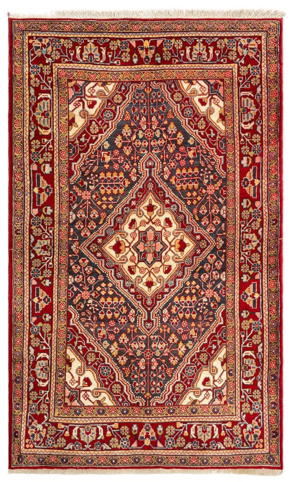 Detail image of 3' 5 x 5' 7 Djosan Rug