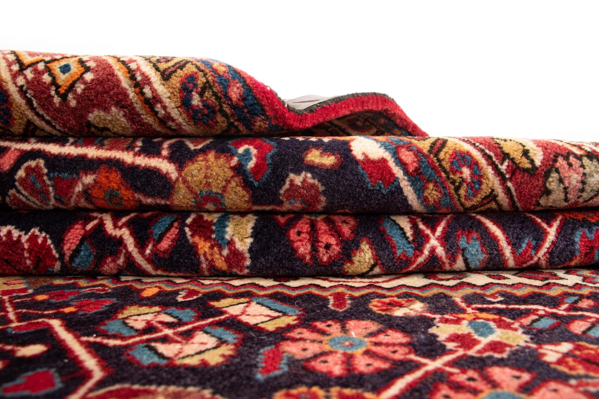4' 3 x 6' 11 Djosan Wool Rug