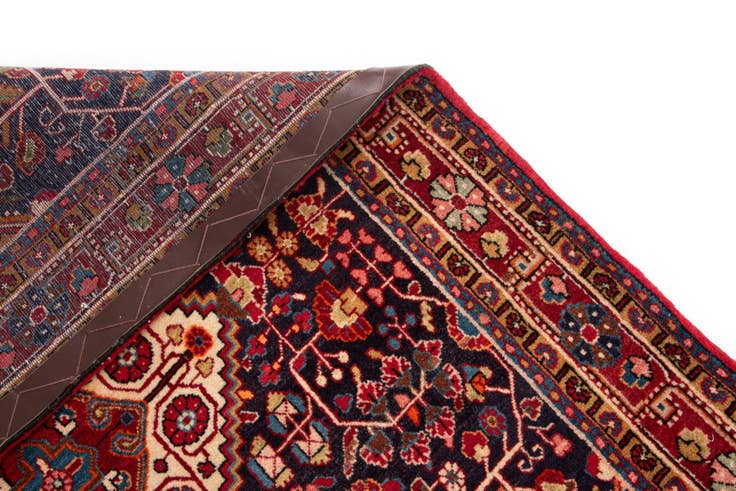 Detail image of 4' 3 x 6' 11 Djosan Wool Rug