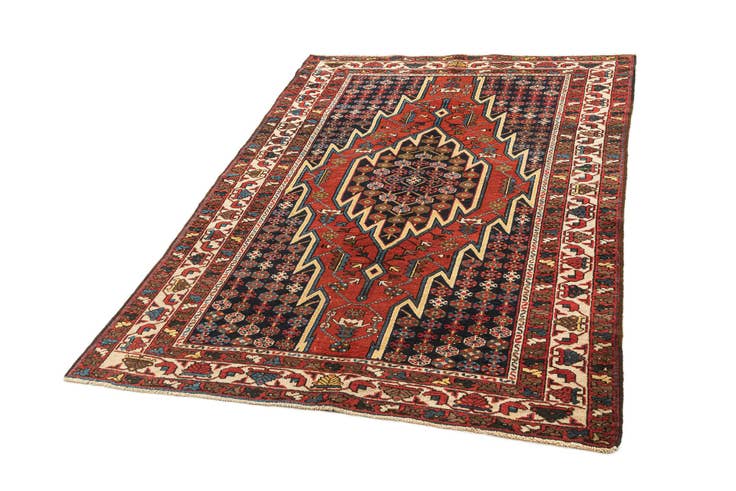 Detail image of 4' 5 x 6' 8 Djosan Rug