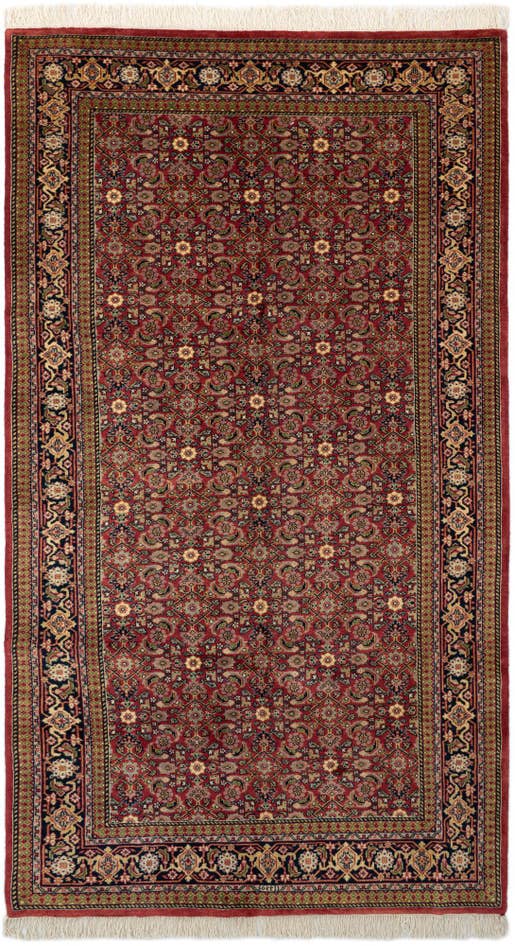 Detail image of 5' 4 x 9' 10 Hand Knotted Farahan Wool Rug