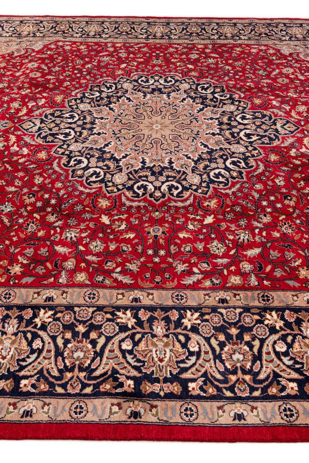 Detail image of 9' x 12' 2 Hand Knotted Farahan Wool Rug