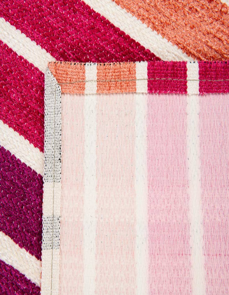 Detail image of 1' 10 x 2' 10 Flatweave Cotton Dhurrie Rug