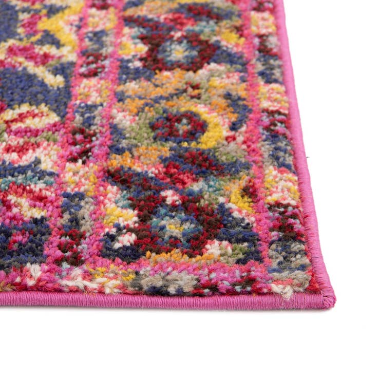 Detail image of 2' 2 x 3' Washable Fleur Rug