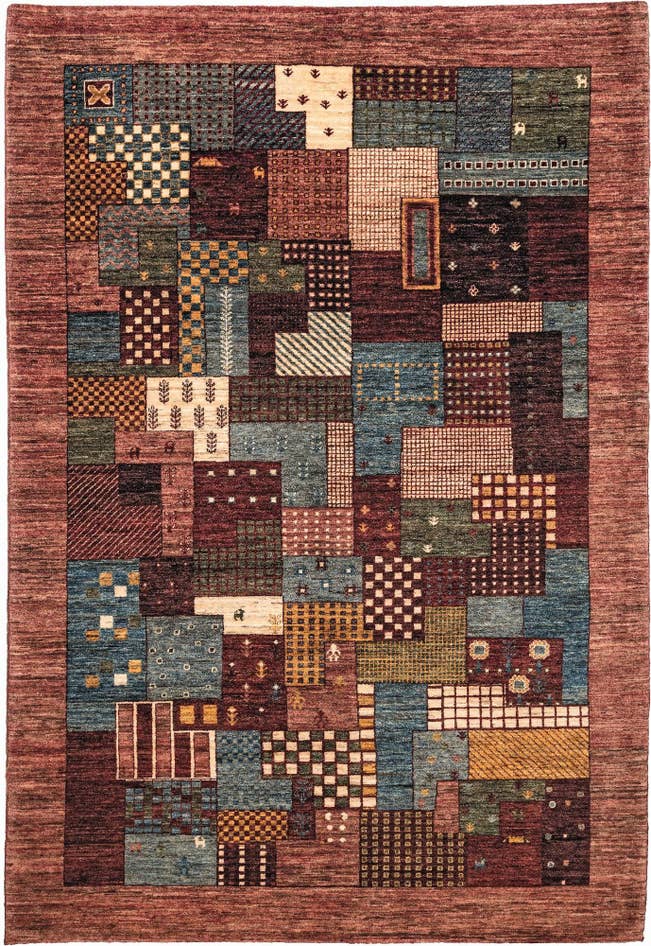 Detail image of 6' 11 x 10' 1 Gabbeh Rug