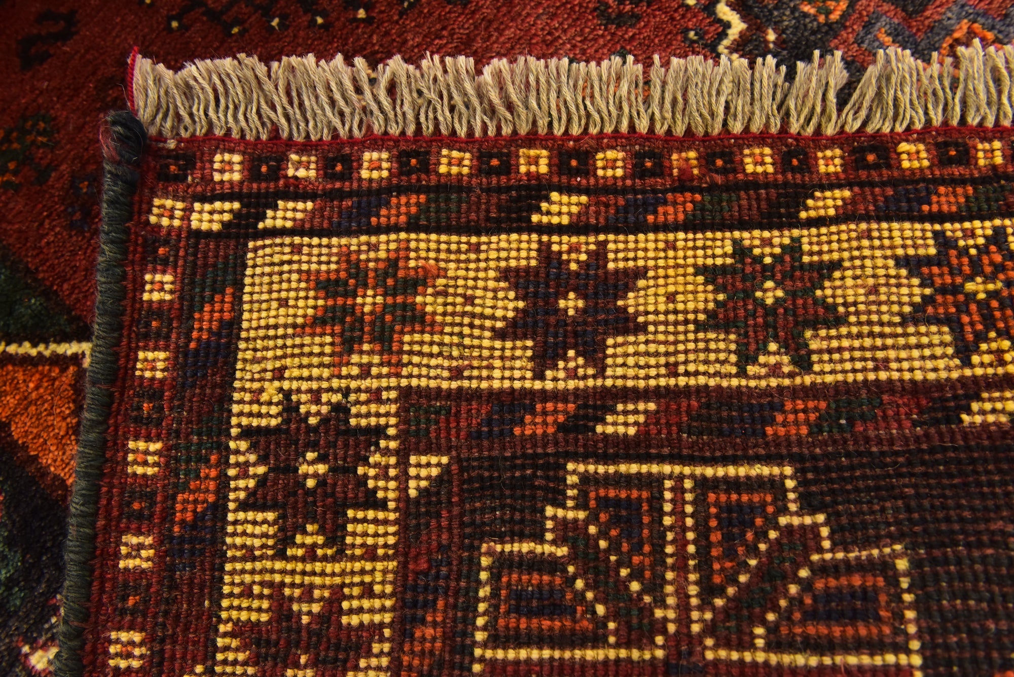 3' 9 x 5' 4 Hand Knotted Ghashghaei Persian Wool Rug