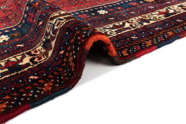 Detail image of 5' 3 x 6' 10 Ghashghai Wool Rug