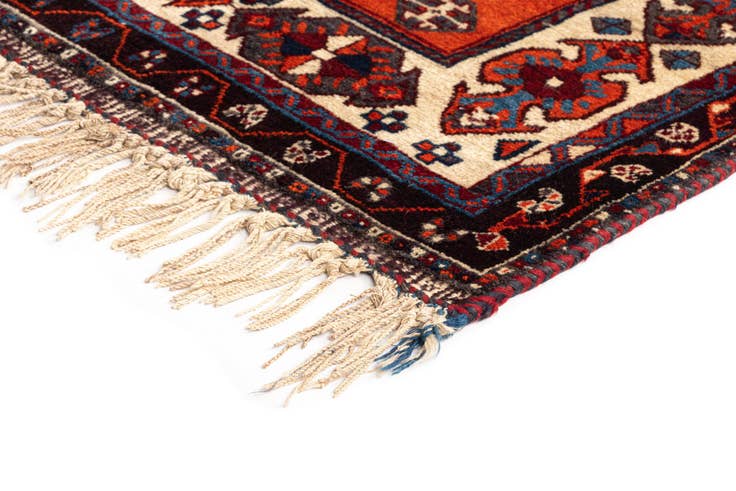 Detail image of 5' x 9' 1 Ghashghai Wool Rug