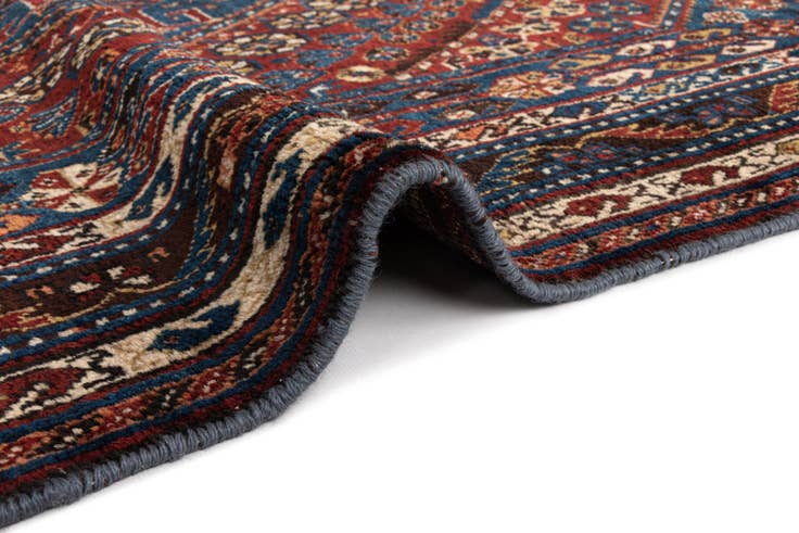 Detail image of 4' 9 x 6' 5 Ghashghai Wool Rug