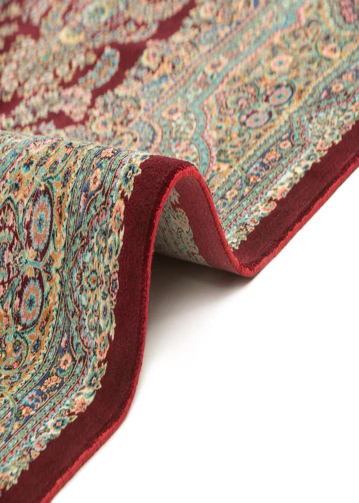 4' 9 x 7' 5 Ghom Design Rug