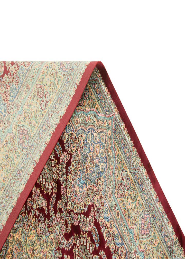 4' 9 x 7' 5 Ghom Design Rug