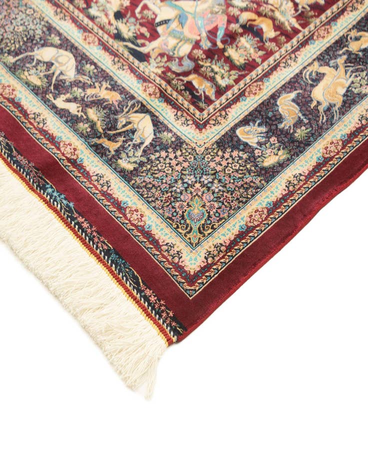 Detail image of 4' 5 x 6' 4 Ghom Design Rug