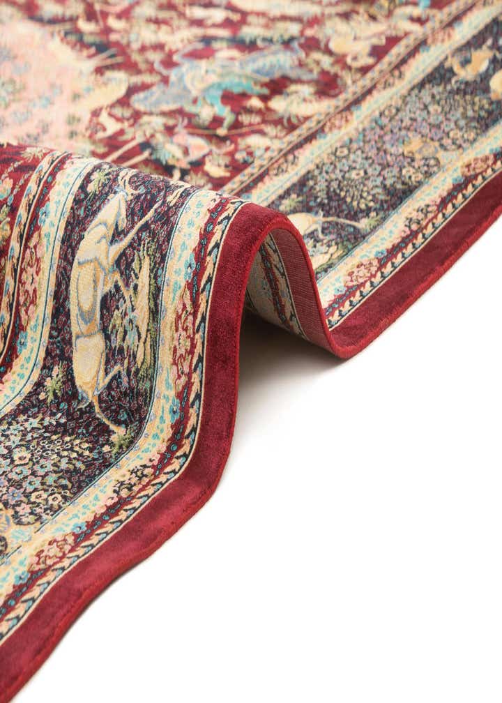4' 5 x 6' 4 Ghom Design Rug