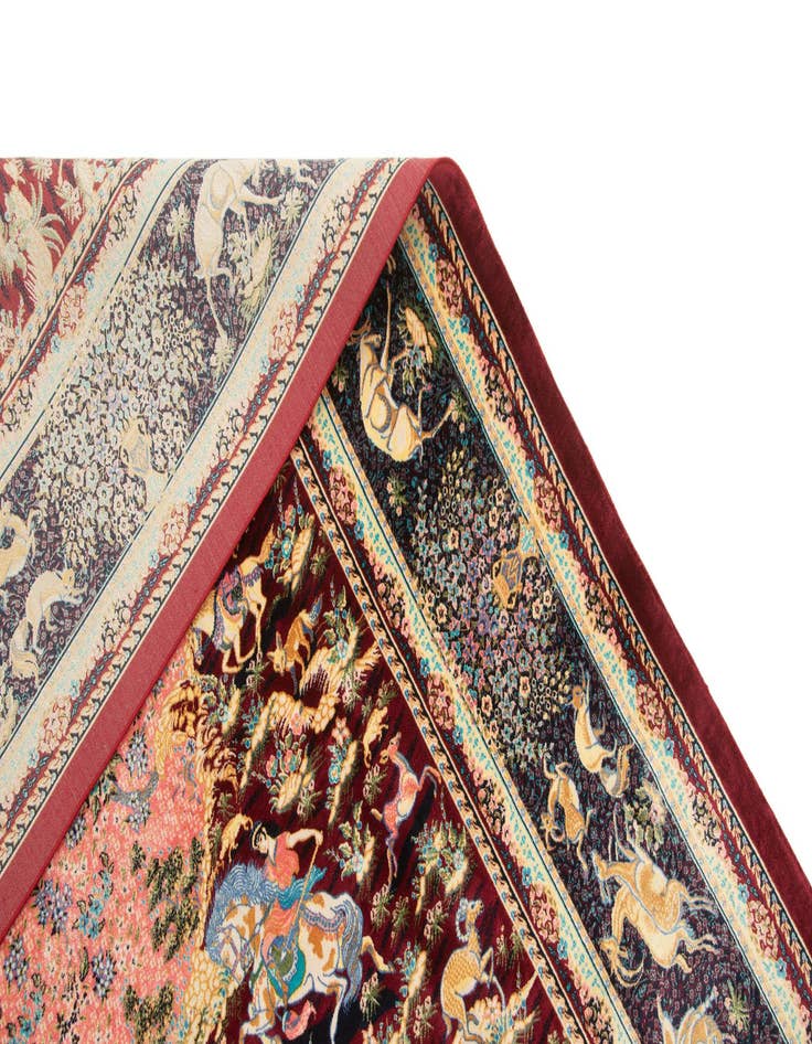 Detail image of 4' 5 x 6' 4 Ghom Design Rug