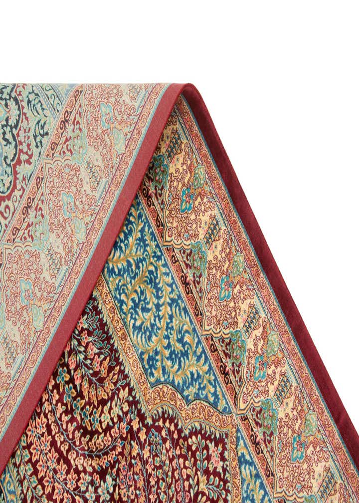 4' 4 x 6' 4 Ghom Design Rug