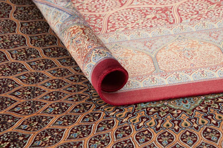 Detail image of 4' 9 x 7' 5 Ghom Design Rug