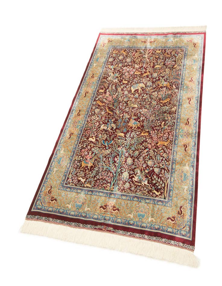 Detail image of 4' 4 x 6' 5 Ghom Design Rug