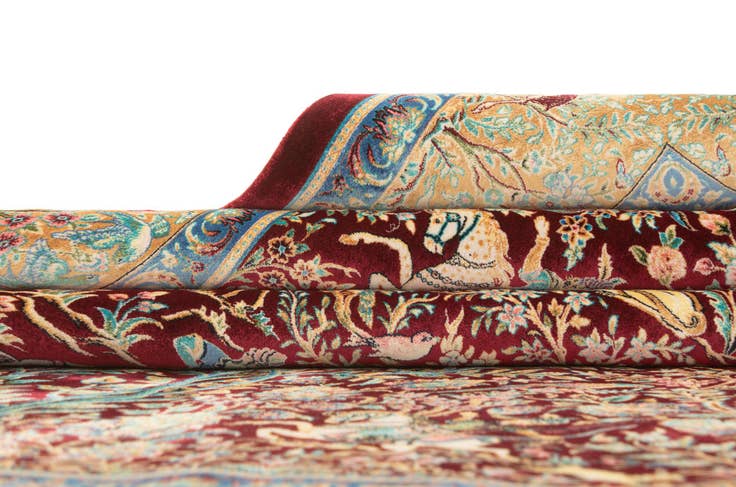 Detail image of 4' 4 x 6' 5 Ghom Design Rug
