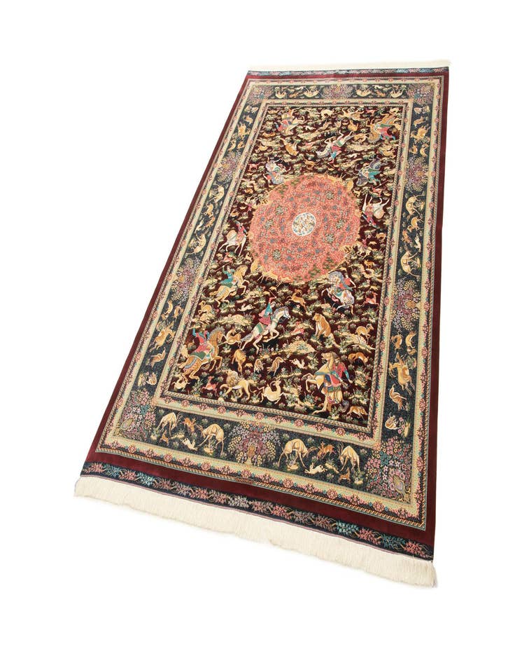 Detail image of 6' 6 x 9' 9 Ghom Design Rug