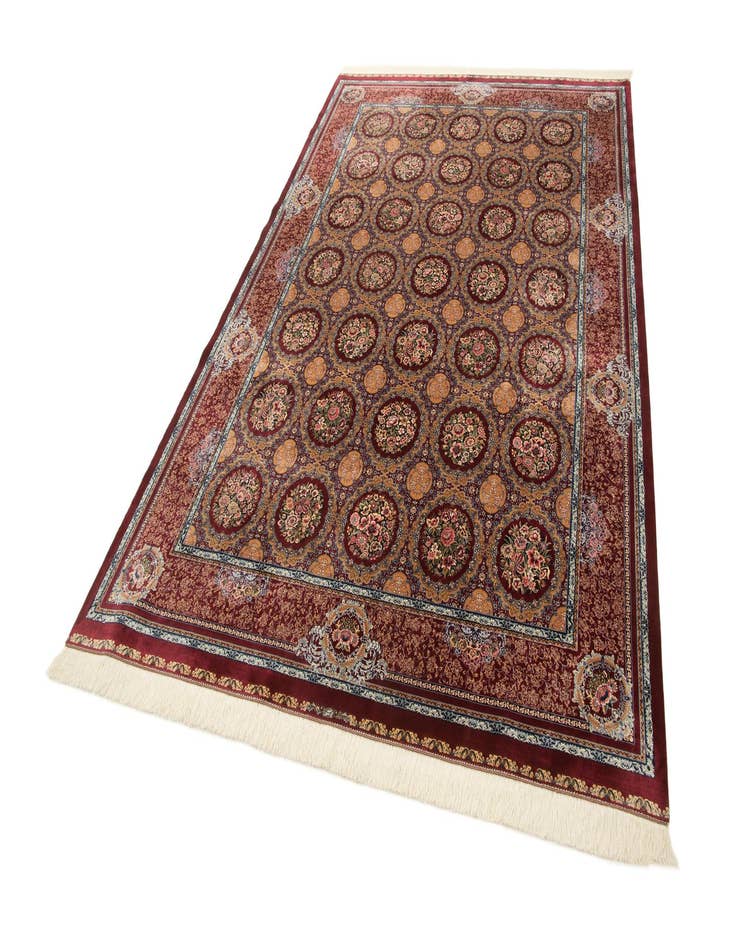 Detail image of 6' 6 x 9' 7 Ghom Design Rug