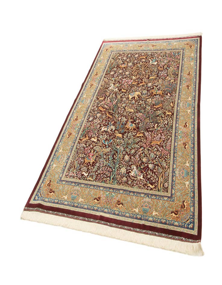 Detail image of 6' 6 x 9' 7 Ghom Design Rug