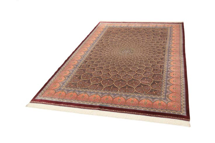Detail image of 6' 6 x 9' 8 Ghom Design Rug