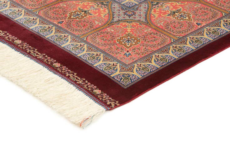 Detail image of 6' 6 x 9' 8 Ghom Design Rug