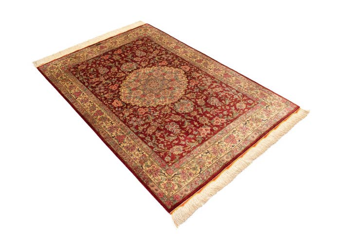Detail image of 3' 3 x 4' 11 Ghom Silk Rug