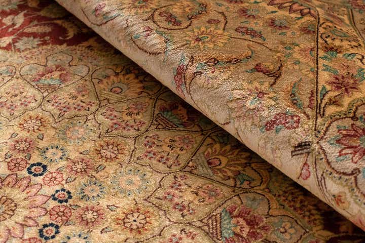 4' 4 x 6' 4 Ghom Silk Rug